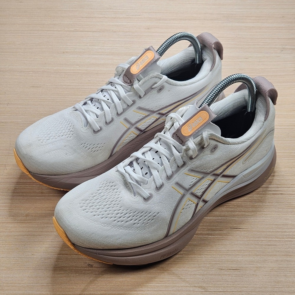 Asics Gel-Kayano 32 Running Shoes Womens 9.5 White Brown 1012B838 Read Stains